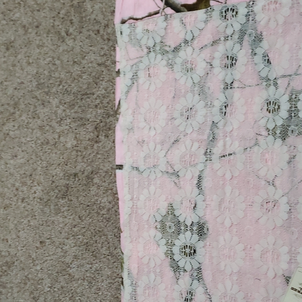 Mossy Oak Pink Camouflage Apron and Scarf - Picture 6 of 8